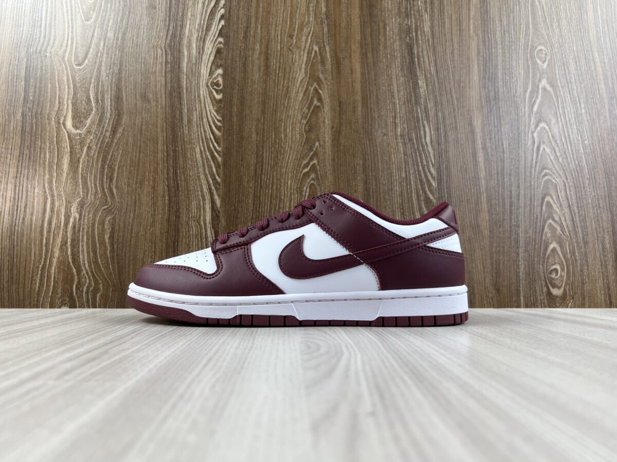 Nike Dunk Low Bordeaux - Image 2