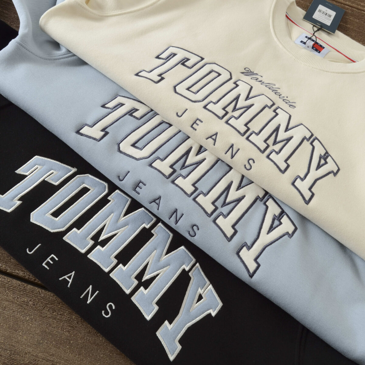 Tommy Hilfiger Crewneck - Image 2