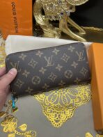 Louis Vuitton Long Wallet Zip Series - Image 2